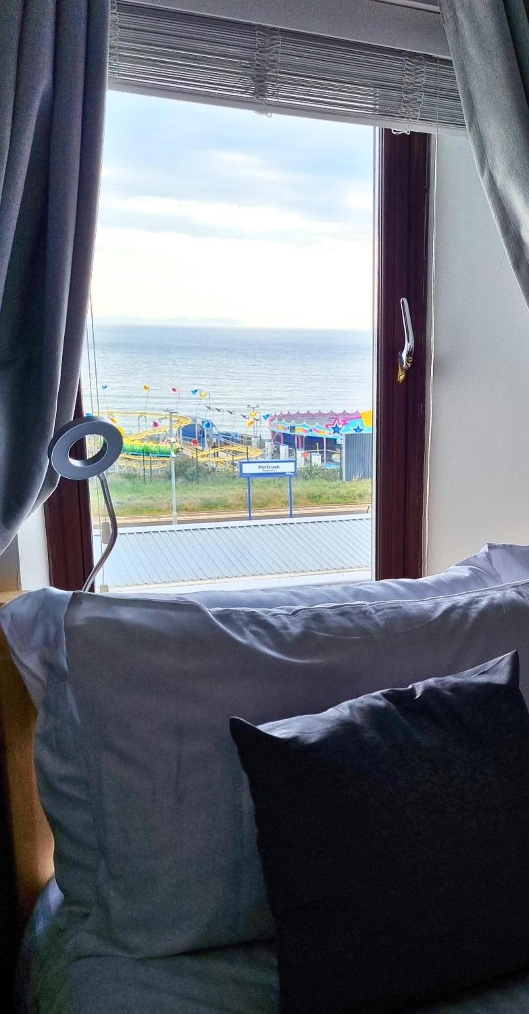 6 Golf Terrace - Portrush By The Sea Apartman Kültér fotó
